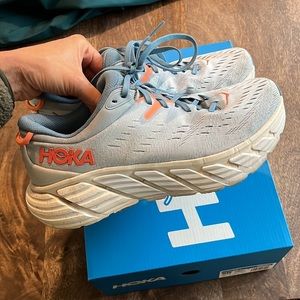 Hoka Gaviota 4 women’s sneaker